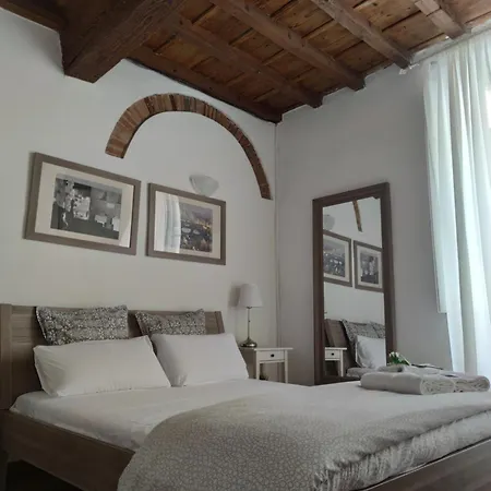 Dante's Relais Gasthuis Florence